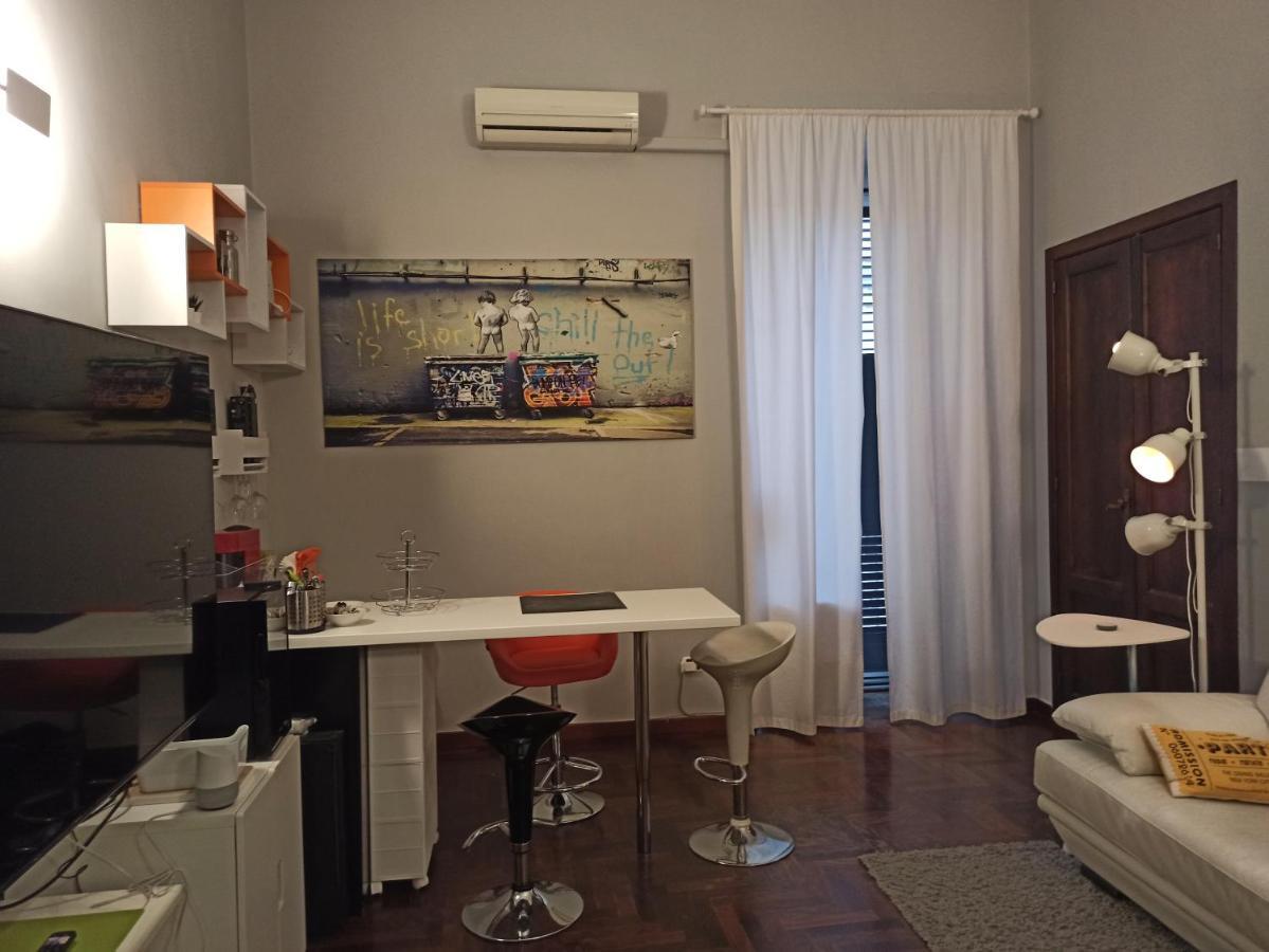 House Of Colors Apartment Bari Exterior photo