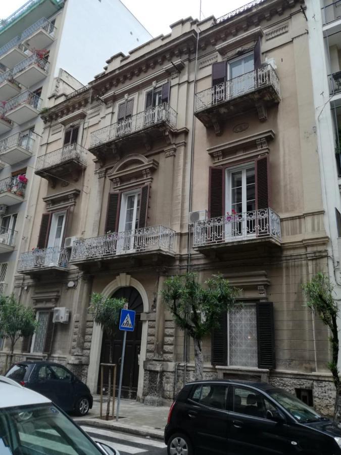 House Of Colors Apartment Bari Exterior photo